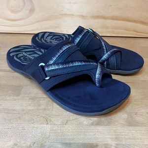 Merrell Women's Terran 3 Cush Post Sandals Navy Size 9 Comfort Sandal Flip Flop